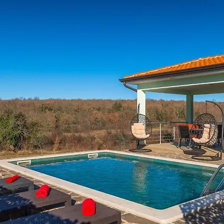 Beautiful Petar With Pool In Brtonigla
