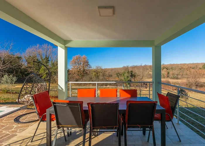Villa Beautiful Petar With Pool In Brtonigla *