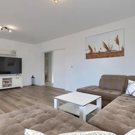 Villa Beautiful Petar With Pool In Brtonigla *