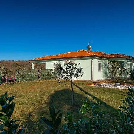 Beautiful Petar With Pool In Brtonigla Villa Buroli
