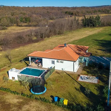 Beautiful Petar With Pool In Brtonigla Villa Buroli