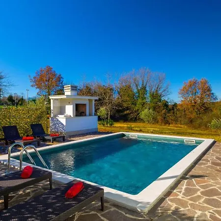 Beautiful Petar With Pool In Brtonigla Villa