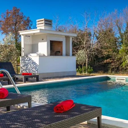 Beautiful Petar With Pool In Brtonigla Βίλα *