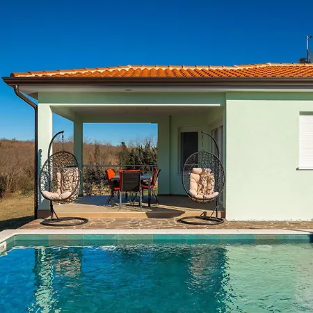 Beautiful Petar With Pool In Brtonigla Villa
