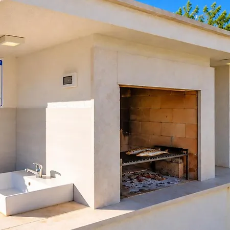 Villa Beautiful Petar With Pool In Brtonigla Buroli